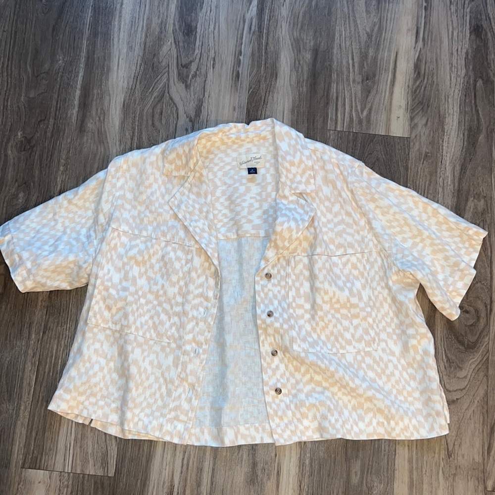 Universal thread Women’s Button Up